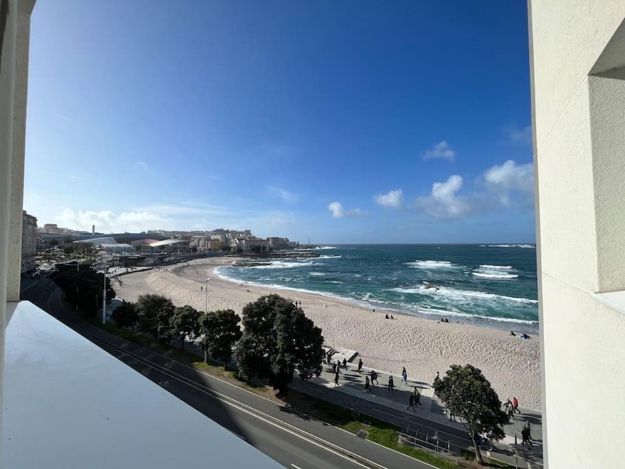Primera Linea De Playa De Riazor A Coruña Exterior foto